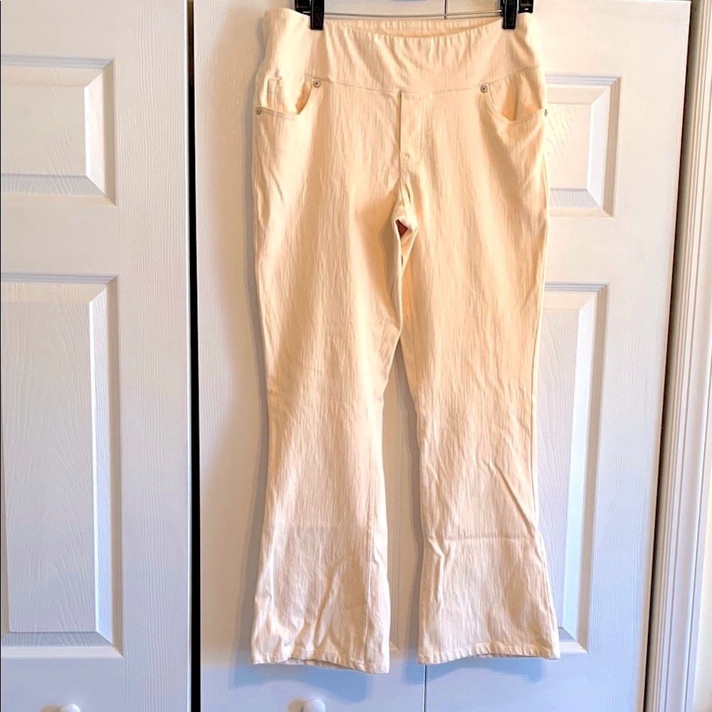 Petite DG2 by Diane Gilman Cream Boot Cut Flare Pants, large petite 12-14